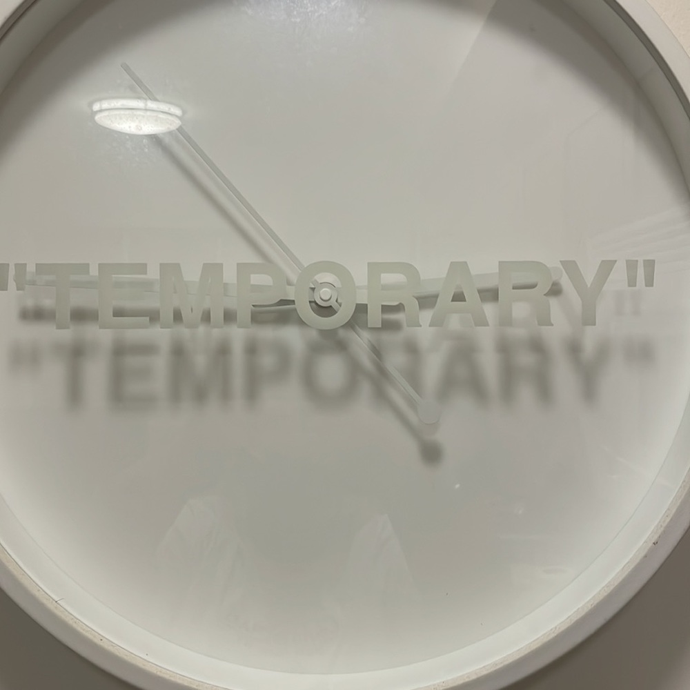 Off white clock - Picture 2 of 2
